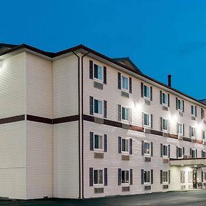 Super 8 By Wyndham Springfield East